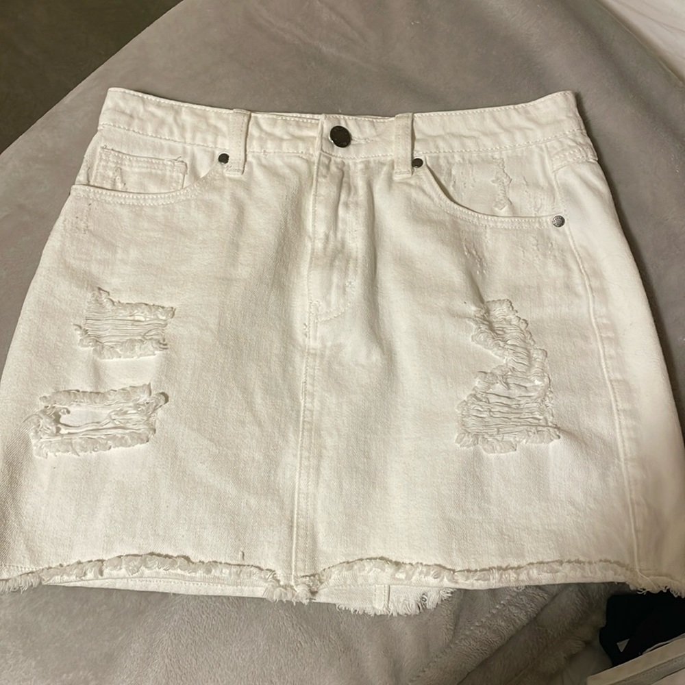 White distressed mini skirt size large 8th of LA